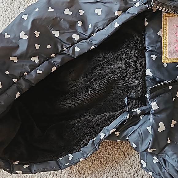 Navy Pink Envelope vest with heart design - Picture 3 of 4